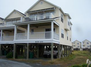 818 N New River Dr, Surf City, NC 28445