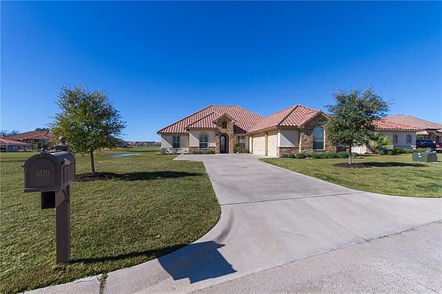 1st image of 1610 Malibu Bay Ct