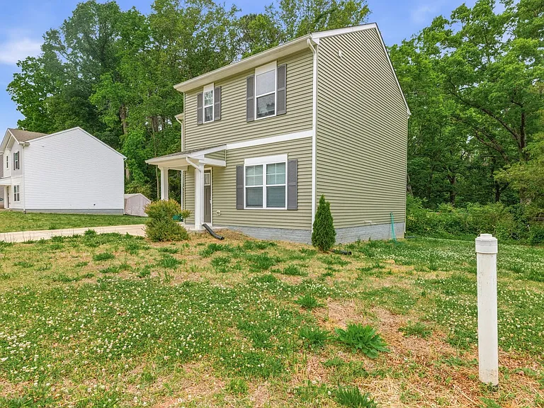 3605 Roselawn Ter — Photo 2