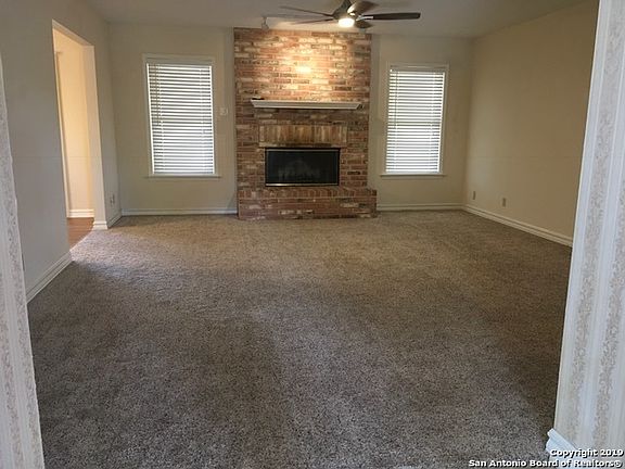 4th image of 4883 Spreading Oak Dr
