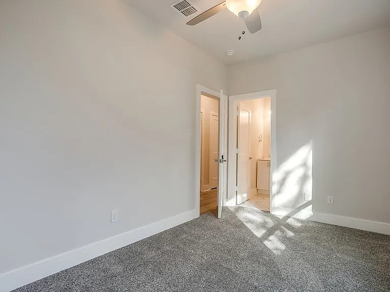 2323 Benbrook Blvd — Photo 13