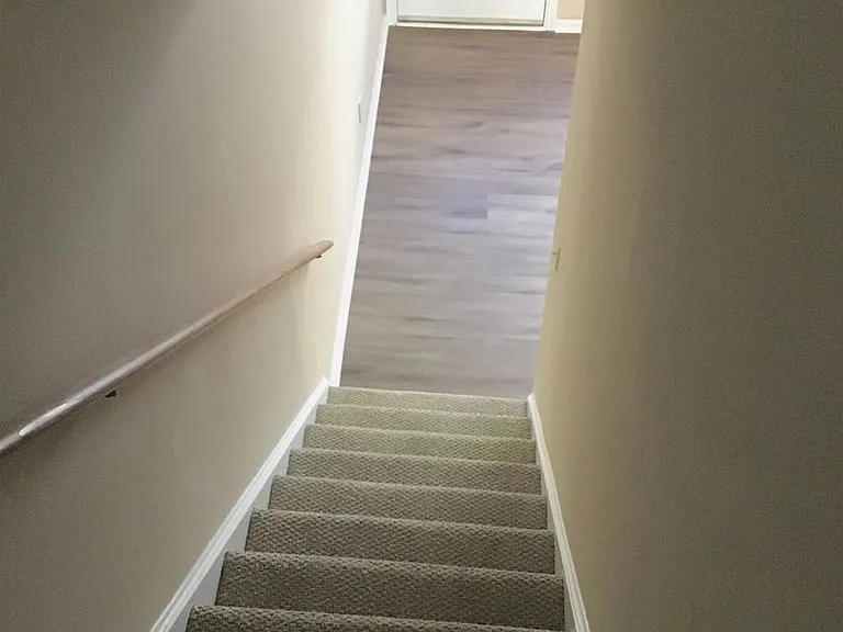 1660 Skiffes Creek Cir — Photo 24