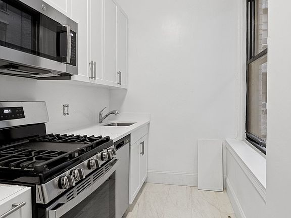 2nd image of 525 W End Ave APT 5C