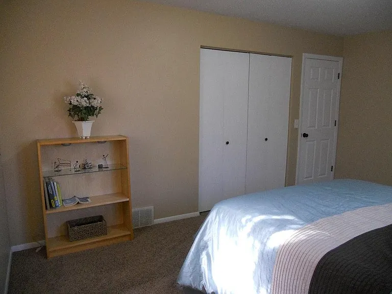 3235 Ranier Ln N — Photo 8