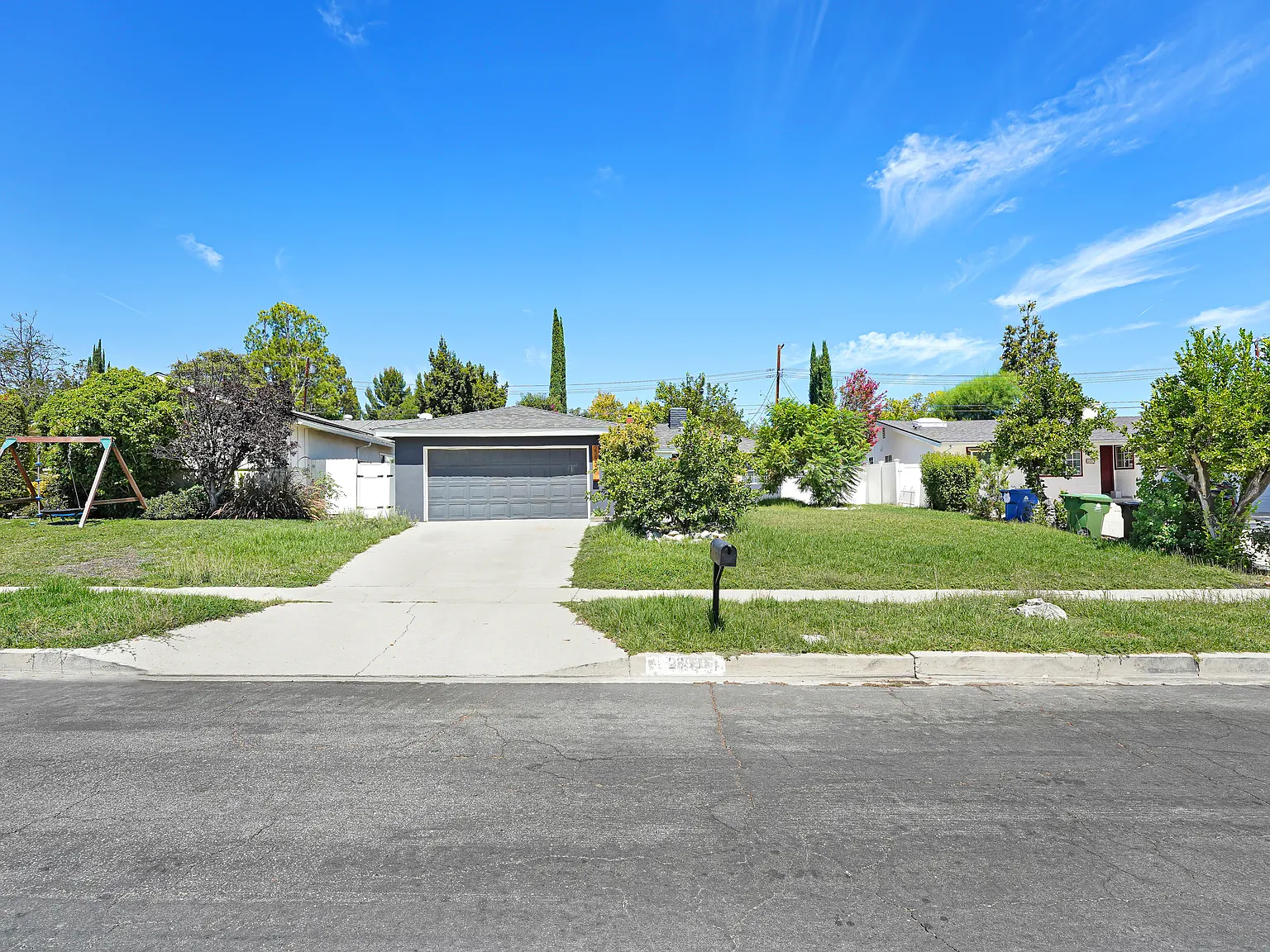 3 bed, 1550 sqft, $6,000 — Photo 1