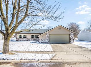 7513 Inverness Dr, Indianapolis, IN