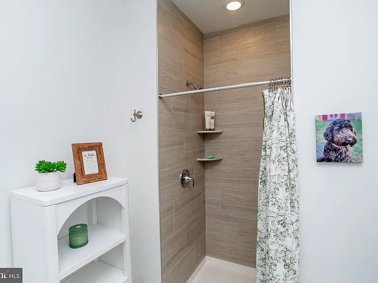 233 Lewis Fisher Dr #ST — Photo 19