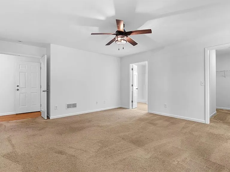 80 Castle Ct — Photo 19