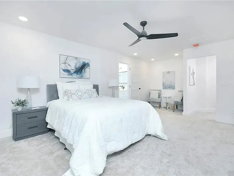 220 Napoleon Dr SW — Photo 24