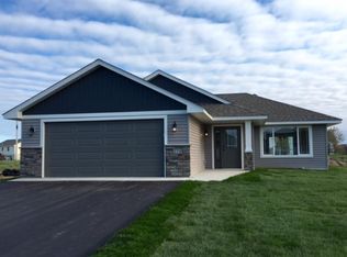 827 Park Brook Rd NW, Isanti, MN 55040