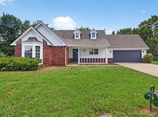 2117 Western Dr, Skiatook, OK 74070