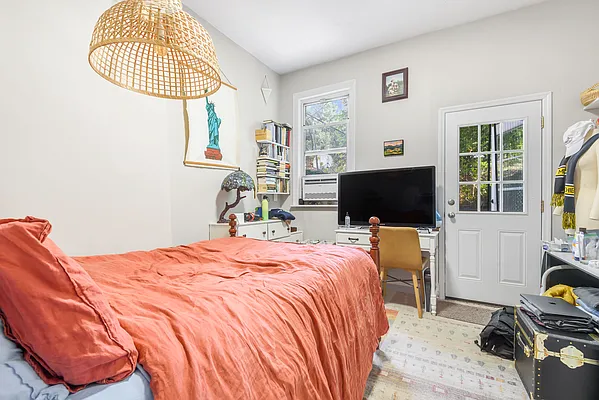 Rented by Corcoran | media 17