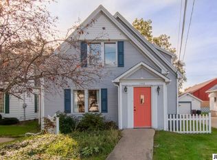 108 Hague Ave, Jackson, MI 49203