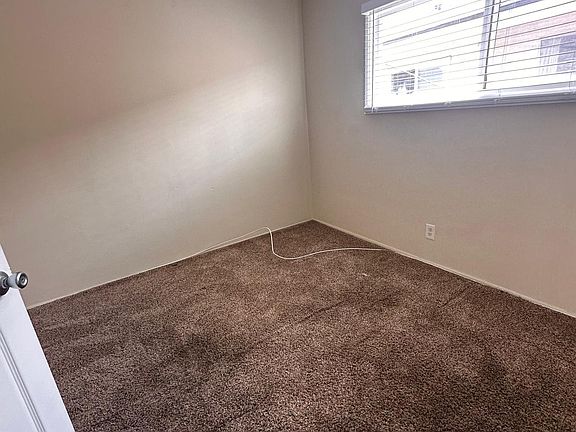 5th image of 2840 E 6th St #6A
