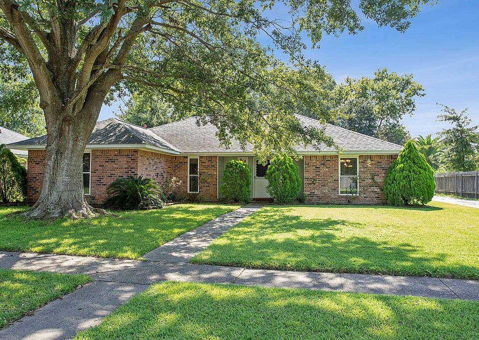 1st image of 5619 Estelle Dr