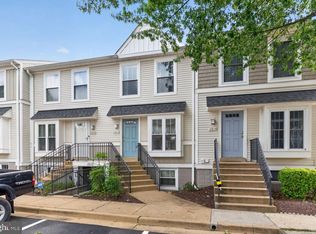 3812 9th Rd S #3812, Arlington, VA 22204