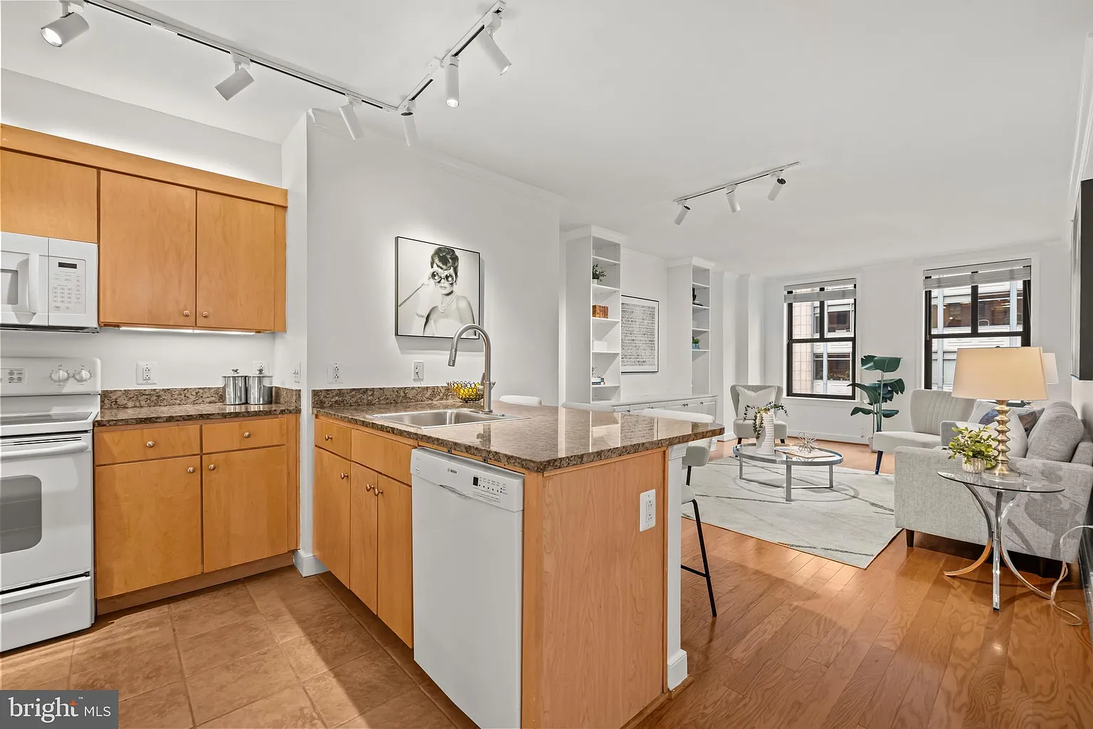 631 D St NW APT 632 photo 1