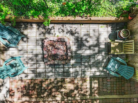5th image of 2268 Saranac Ave