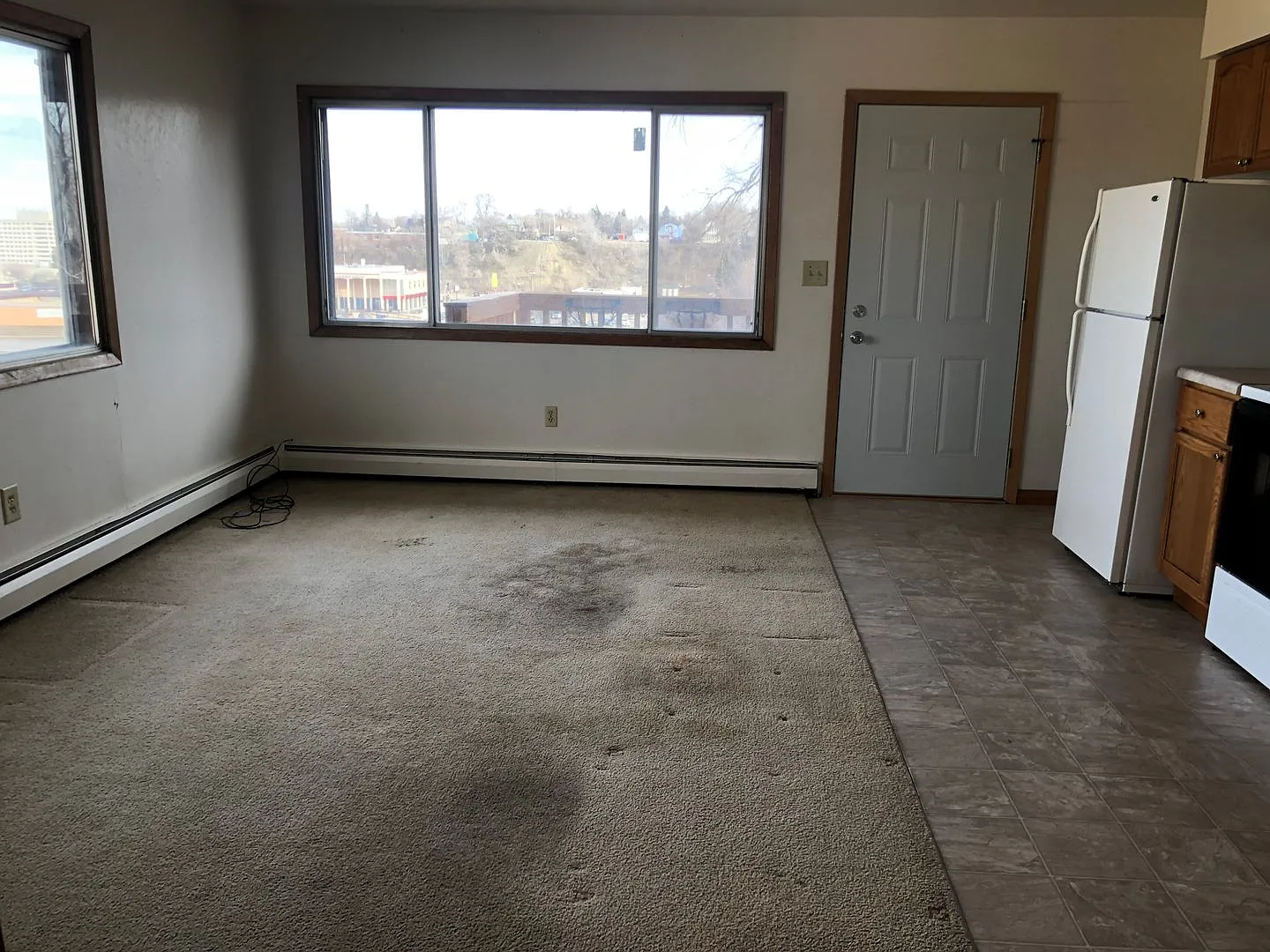 710 4th St SW — Photo 2