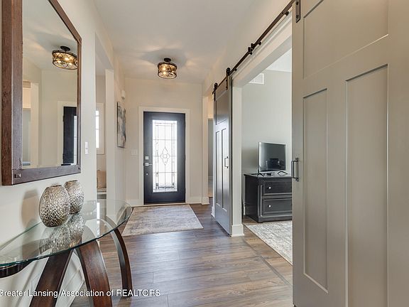 4th image of 2842 Carnoustie Dr