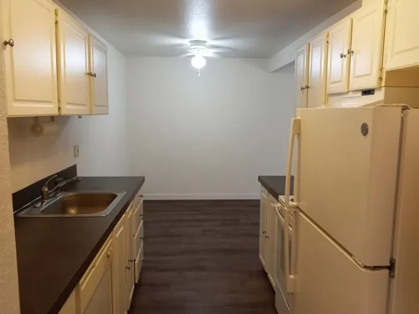 Windinbrook- North Seattle Spacious Studio