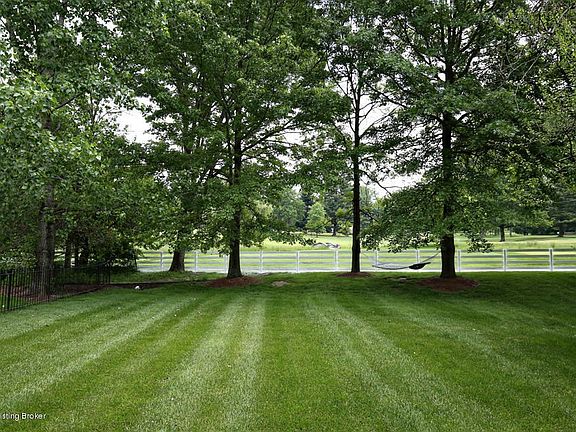 Creel Lodge back yard