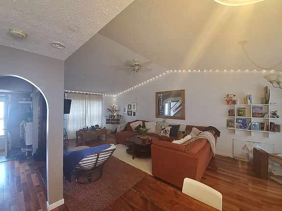 3rd image of 4259 Oak Mill Dr