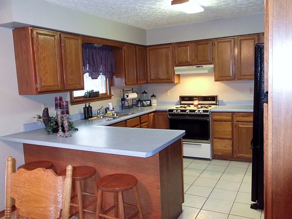 3rd image of 1455 Independence Ct