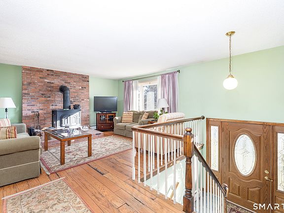 3rd image of 94 Treble Road