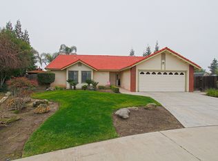 317 Simone Ct, Fowler, CA 93625