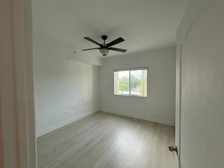 6001 SW 70th St #451 — Photo 9