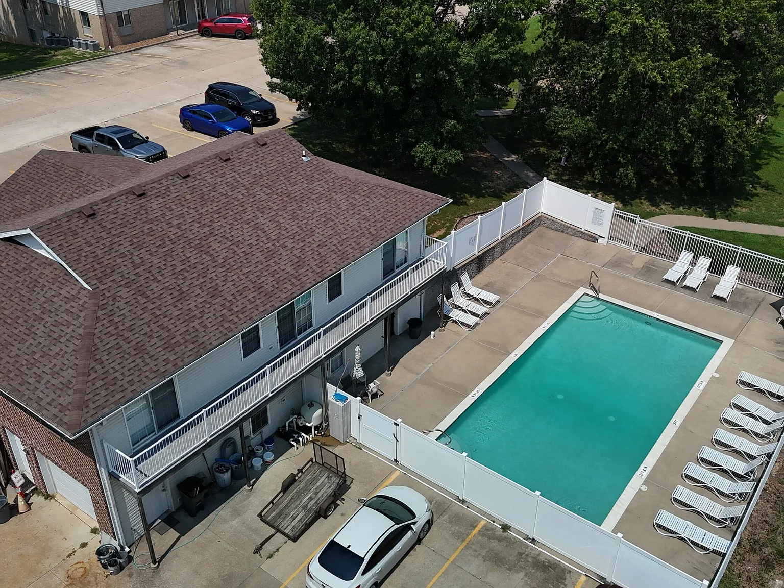 2 bed, 1.0 bath, $950 — Photo 4