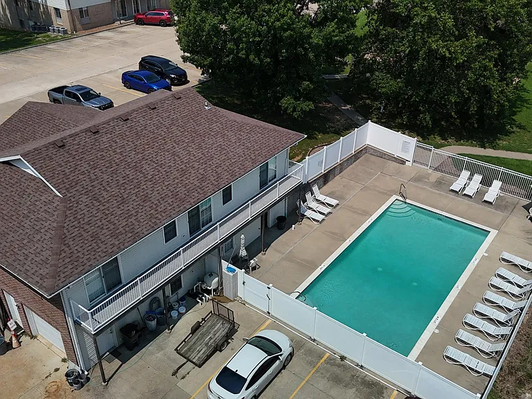837 Southwest Blvd #E — Photo 3