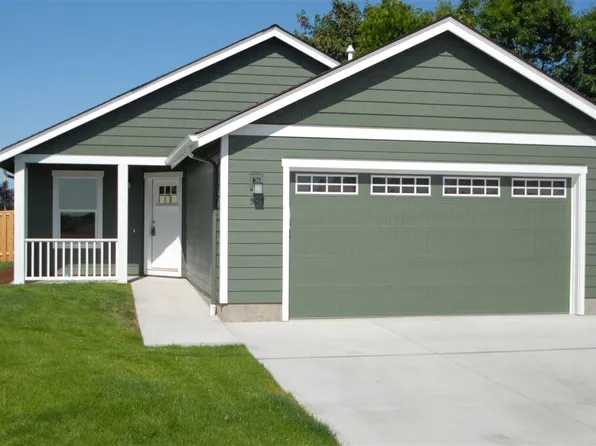 1906 SE Blackberry Ave, Dallas, OR 97338