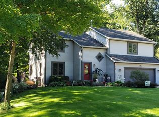 9409 Saratoga Rd, Fort Wayne, IN 46804