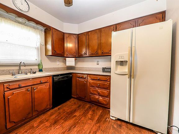 5th image of 2554 Ivy Ln