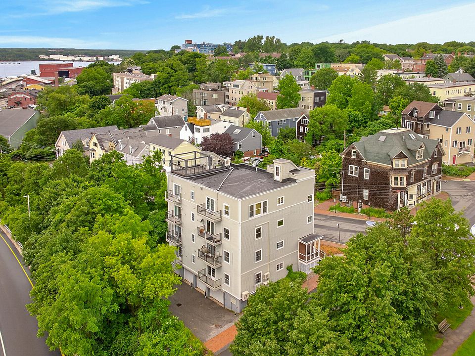 1st image of 24 Brackett Street #1