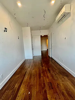 Rented by Hagstrom Management Inc | media 24