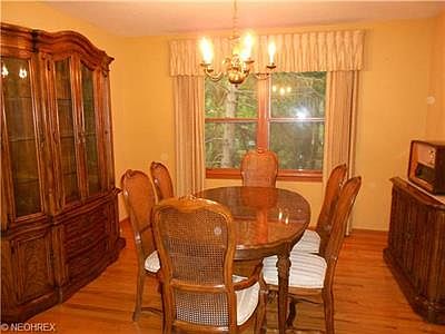 4th image of 8304 Pin Oak Dr