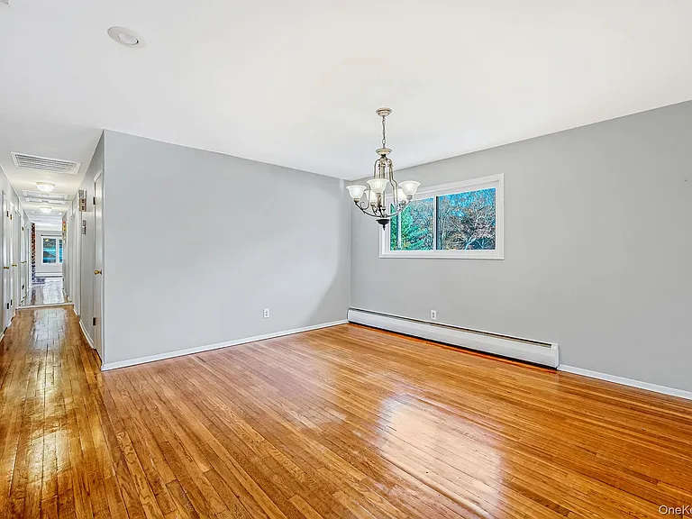23 Princeton Dr — Photo 13