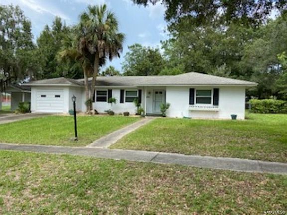 2nd image of 9001 N Golfview Dr