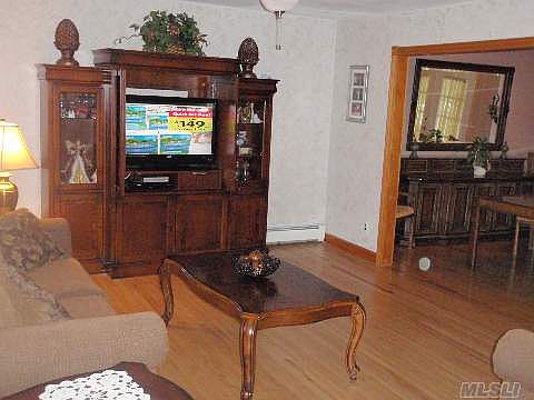 2nd image of 387 Birch Hollow Dr