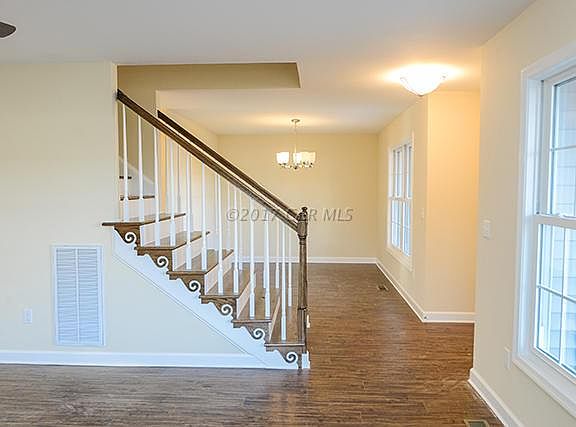 3rd image of 37519 N Countryside Dr