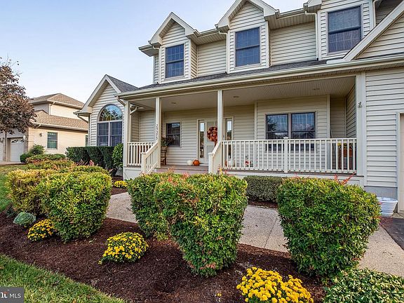 3rd image of 29375 Colony Dr