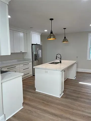 2209 Foucher St — Photo 8