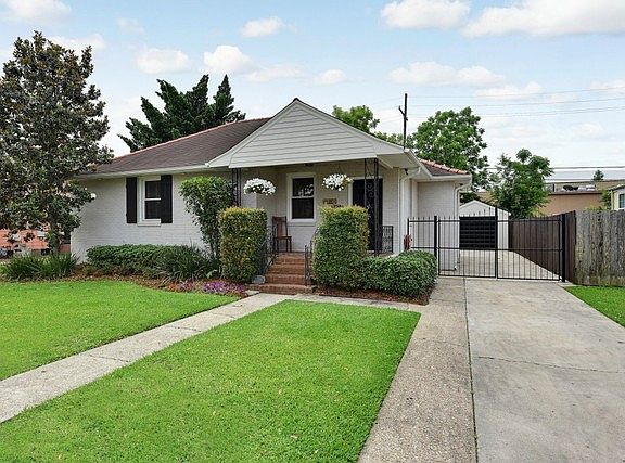 3rd image of 2720 Manley Ave