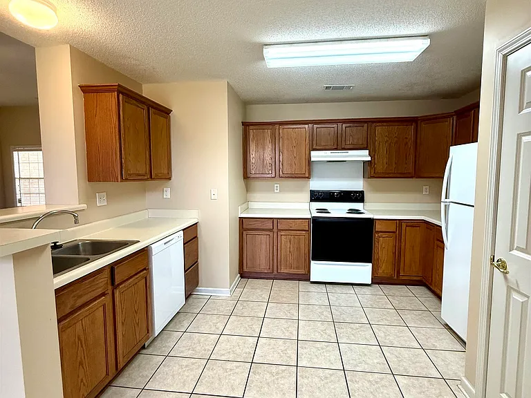 9192 Speerberry Ln — Photo 6