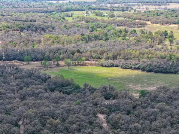 County Road 412, Lexington, TX 78947