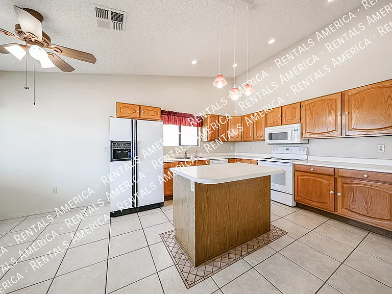 2720 Leisure World — Photo 12