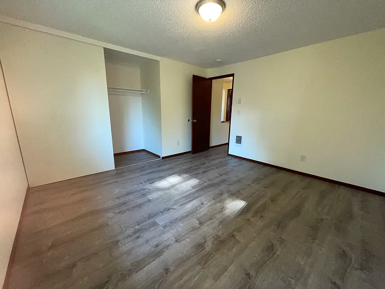 9738 SE 42nd Ave #2 — Photo 18